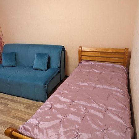 Уютно И По Домашнему Комфортно Студенческая 2К Кв Зубенко 19 Kharkiv Chambre photo